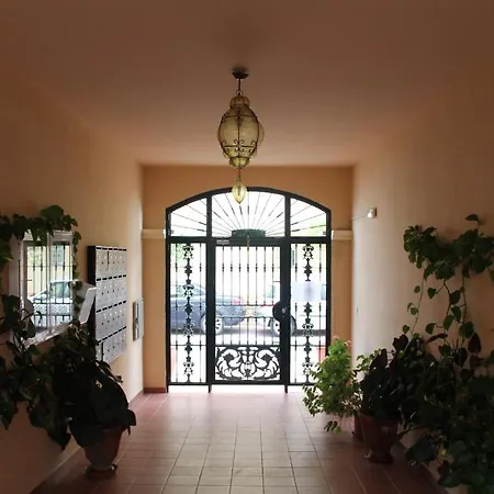 Turisticos Plaza Del Olvido Апартаменти Нерха