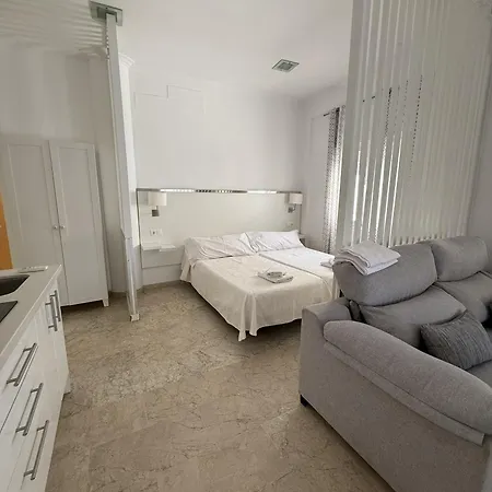 Apartment Turisticos Plaza Del Olvido Nerja