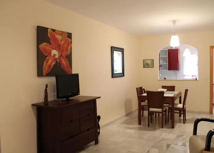 Turisticos Plaza Del Olvido * Nerja