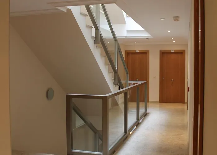 Turisticos Plaza Del Olvido Nerja