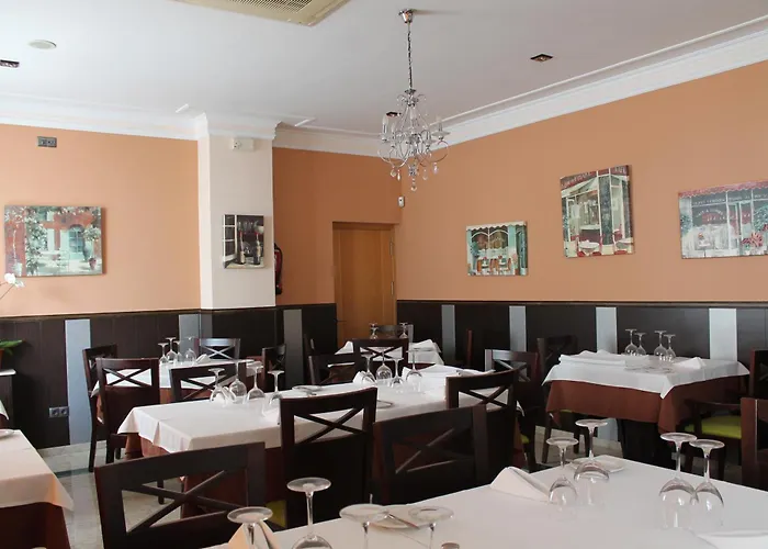 Turisticos Plaza Del Olvido * Nerja