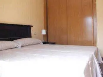 아파트 아파르타멘토스 투리스티코스 플라자 델 올비도 네르하