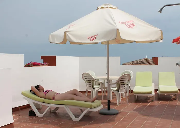 Turisticos Plaza Del Olvido * נרחה