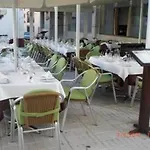 아파르타멘토스 투리스티코스 플라자 델 올비도 * 네르하