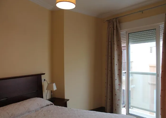 Turisticos Plaza Del Olvido Nerja